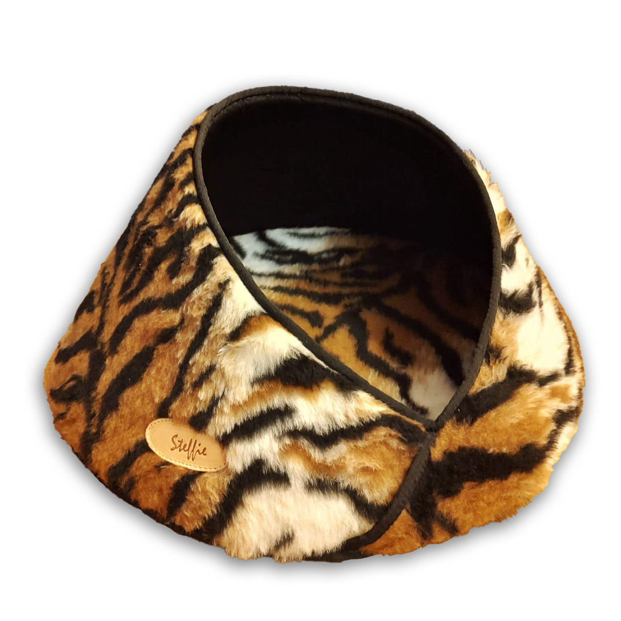 Igloo pisicute si catei mici tigru